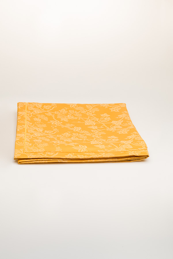 Tovaglia gialla in puro cotone con bourdon in tinta - Dovì Details